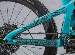 DyedBro Chainsaw Rammefolie – Sort 12 DyedBro Chainsaw Rammefolie – Sort -Cykel Salgsbutik 70I2817 1024x1024@2x