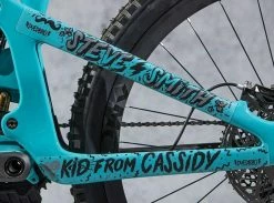 DyedBro Chainsaw Rammefolie – Sort 11 DyedBro Chainsaw Rammefolie – Sort -Cykel Salgsbutik 70I2823 1024x1024@2x