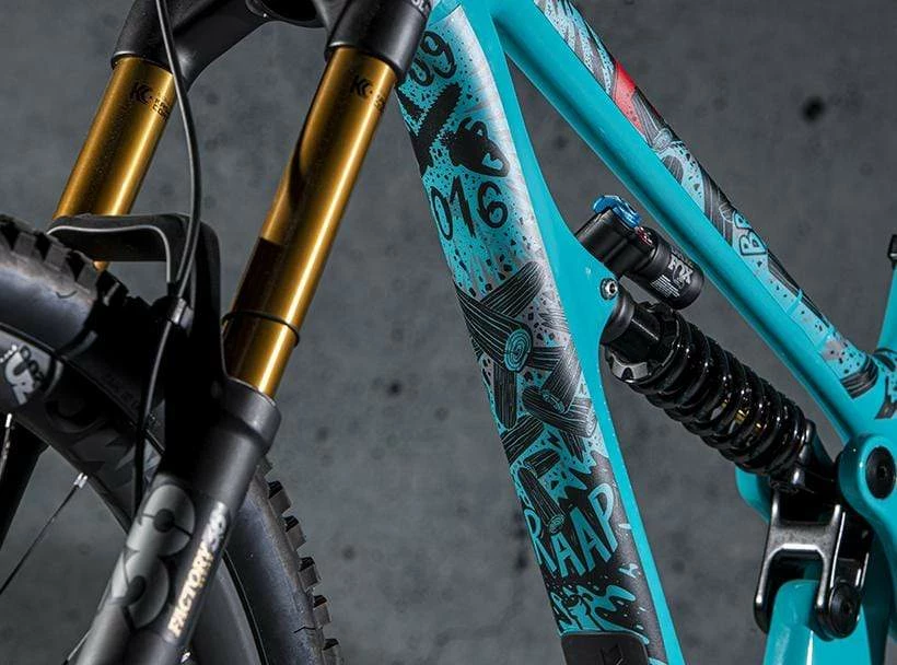 DyedBro Chainsaw Rammefolie – Sort 4 DyedBro Chainsaw Rammefolie – Sort - Billede 2