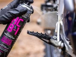 Muc-Off HCB-1 Korrosion Spray -Cykel Salgsbutik HERO HCB 1 1900x crop center@2x scaled e1633425760545