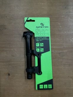 Syncros Boundary 1.5HP Mini Pumpe – Small -Cykel Salgsbutik IMG 0958 scaled 1